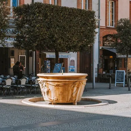 T2 Cosy In Albi Town Centre *